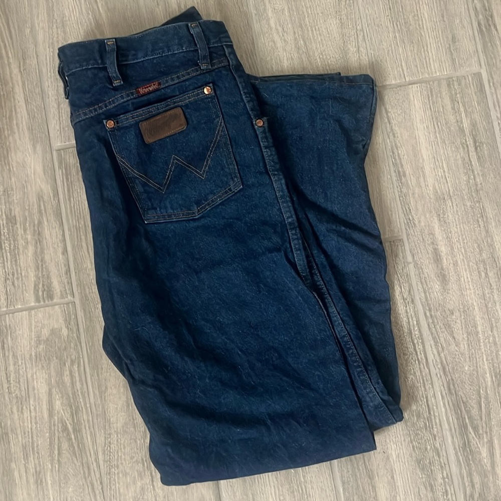 Men’s Relaxed Fit Wranglers 36x34